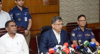 স্বরাষ্ট্রমন্ত্রী সালাহউদ্দিন আহমদ।