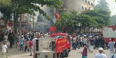 গাড়ি