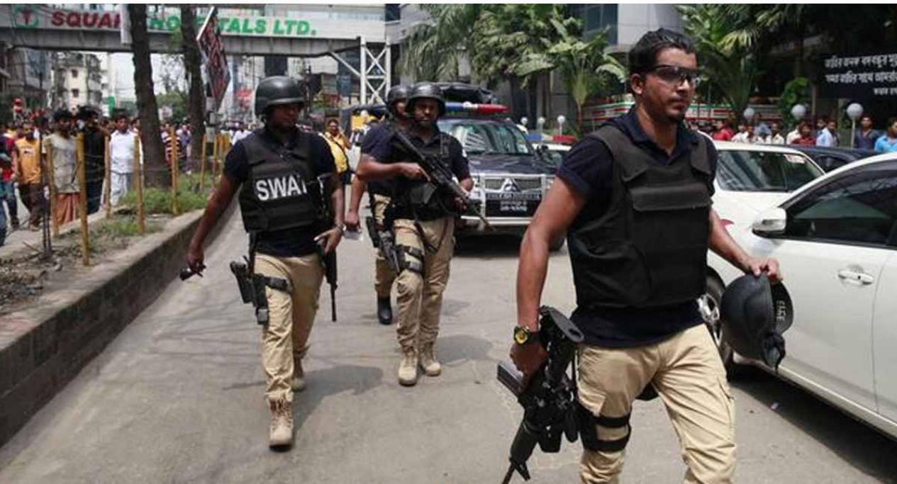 পুলিশের স্পেশাল ইউনিট 