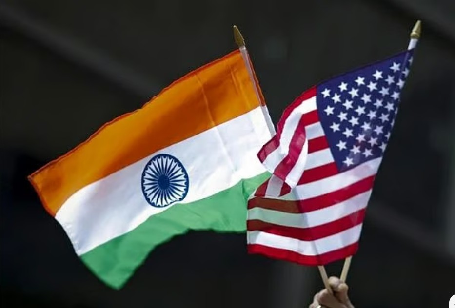 ভারত ও যুক্তরাষ্ট্রের পতাকা