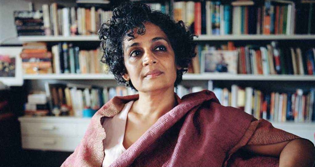 ভারতের প্রখ্যাত লেখক ও অধিকারকর্মী অরুন্ধতী রায়। ছবি সংগৃহীত 