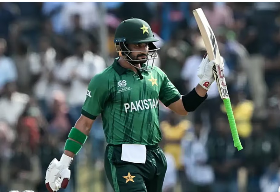 সেঞ্চুরি করলেন ফারহান