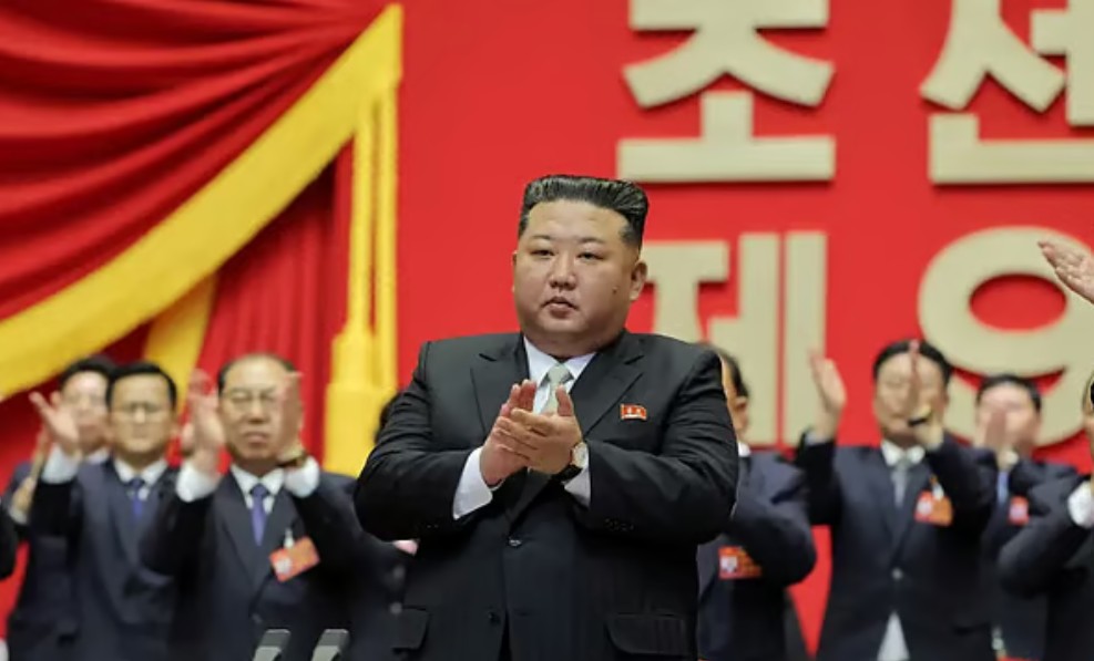 গতকাল রোববার উত্তর কোরিয়ার নেতা কিম জং–উন ওয়ার্কার্স পার্টির নবম কংগ্রেসে সেক্রেটারি জেনারেল হিসেবে পুনর্নির্বাচিত হনছবি: রয়টার্স